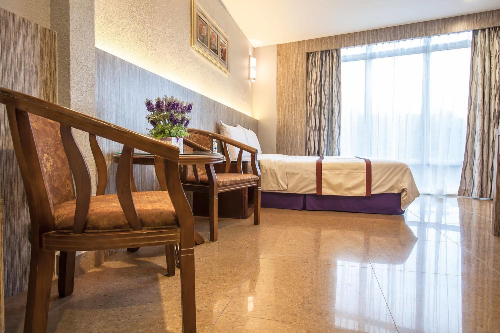 Lavender Inn Nusa Bestari ジョホールバル エクステリア 写真